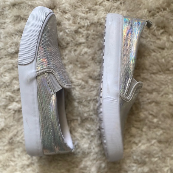 Girls iridescent slip on shoes - Picture 4 of 10